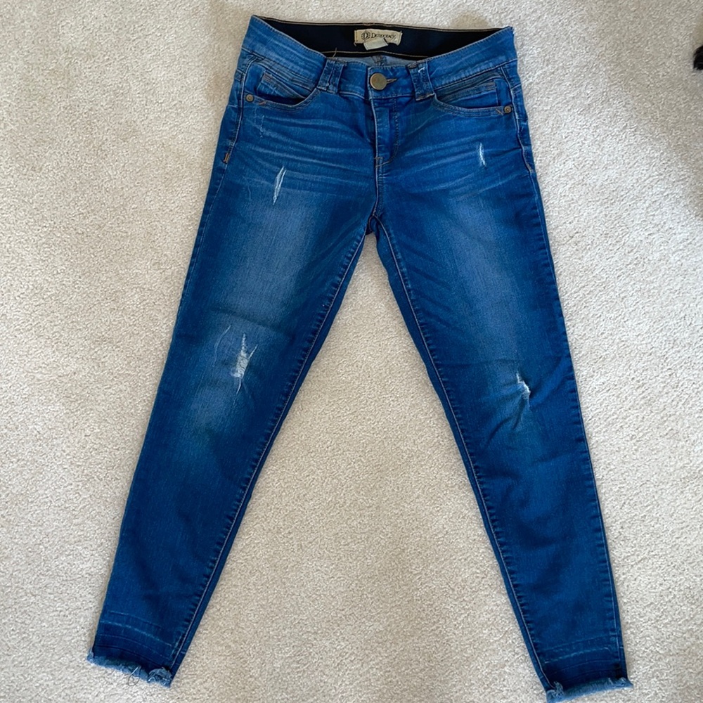 Cute, & stretchy skinny jeans!